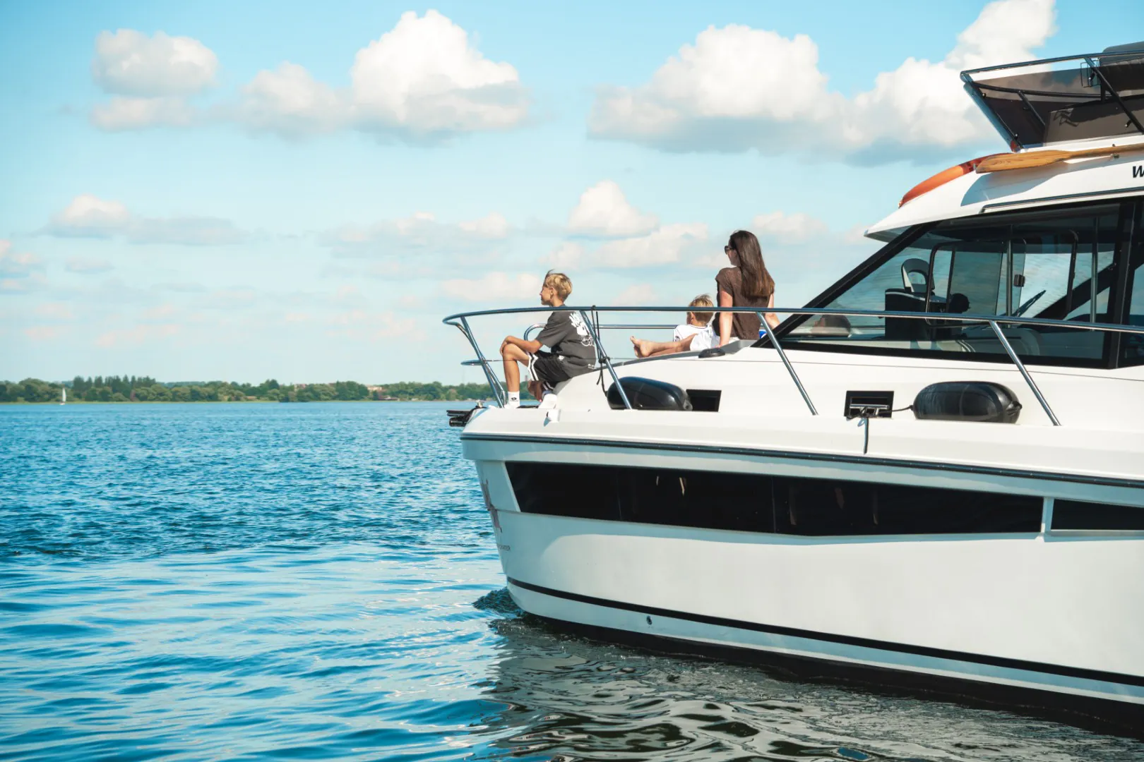 Platinum 40 dziób łodzi motorowej Mazury Charter