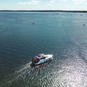 Zdjęcie z lotu ptaka housboat Platinum 40